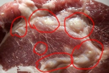 Thịt lợn nhiễm bệnh thường có dấu hiệu này, rẻ mấy cũng không nên mua