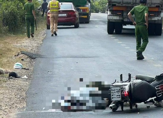 Chở chị đi khám bệnh thì gặp nạn, hai chị em tử vong trên QL19C