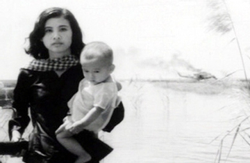 Em bé trong 'Cánh đồng hoang' từng nuôi ước mơ điện ảnh, giờ là tỷ phú nhà nông