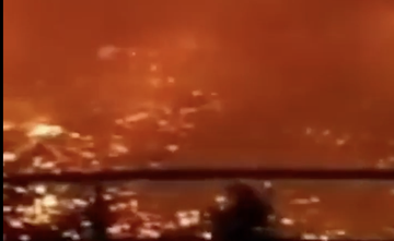 Kinh hoàng cảnh biển lửa thiêu rụi 1.000 ngôi nhà tại Malaysia