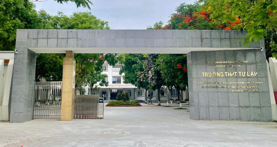 Một trường công lập Hà Nội treo thưởng 10 triệu đồng cho thủ khoa đầu vào lớp 10