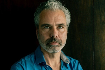 Tin vào “cô gái AI” quá mức, chuyên gia IT mất trắng tài sản và gia đình