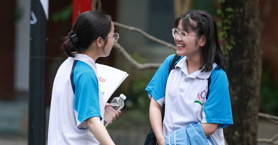 Tuyển sinh đại học năm 2026: Xét học bạ bắt buộc có môn Toán hoặc Ngữ văn