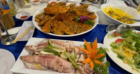 Tiếc phong bì 500.000 mừng cưới ở khách sạn vì về nhà vẫn phải ăn thêm mì tôm