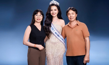 Điều chưa tiết lộ về nàng á hậu 19 tuổi có vòng 3 gần 100cm