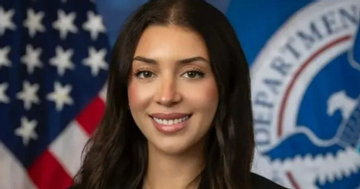 Nữ cán bộ Mỹ vướng cáo buộc 