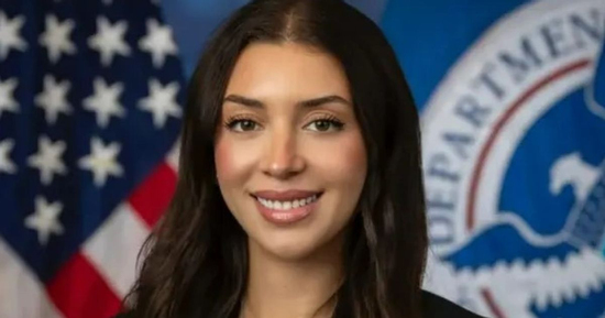 Nữ cán bộ Mỹ vướng cáo buộc 