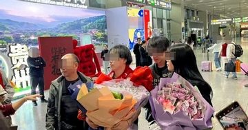 Bị bắt cóc trên đường tan học năm 7 tuổi, chàng trai trở về sau 21 năm