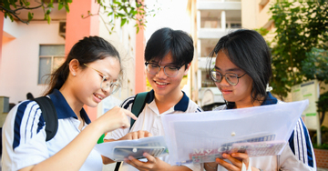 Gần 110.000 thí sinh thi lại đánh giá năng lực