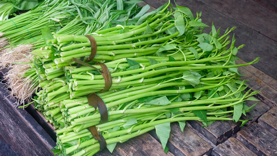Vì sao rau muống từng bị cấm trồng tại Mỹ, bị gọi là 'cỏ dại độc hại'?