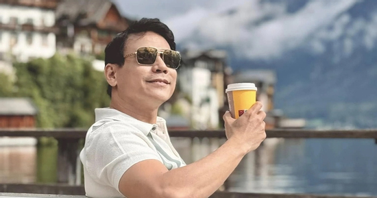 Cuộc sống giản dị, kín tiếng trong nhà vườn 800m2 của 'nam thần màn ảnh' hậu đổ vỡ