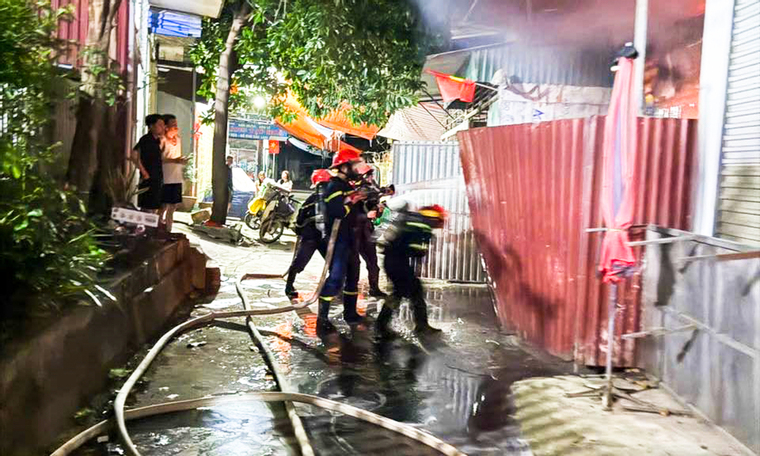 Cháy nhà ở kết hợp sản xuất bánh mỳ tại Sơn La, 2 người tử vong