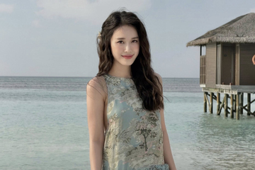 Nữ MC VTV lấy chồng Tiến sĩ, khoe vẻ sexy bỏng mắt