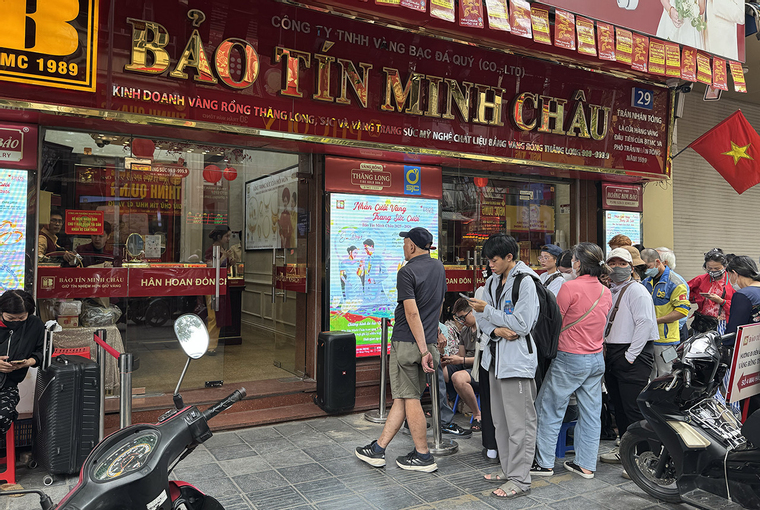 Ai là người đại diện pháp luật của Bảo Tín Minh Châu?