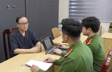 Khởi tố ông chủ vàng Bảo Tín Minh Châu cùng con trai