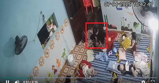Clip nghi bạo hành trẻ mầm non ở Hưng Yên gây bức xúc: Cận cảnh 16 giây đau nhói lòng