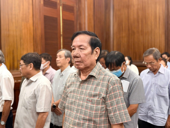 Vụ ‘đất vàng’ Bến Vân Đồn: Cựu lãnh đạo nhận hối lộ 300.000 USD rồi đi mua ô tô