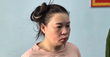 Bắt giữ người phụ nữ vượt rào chắn, hành hung 2 nhân viên đường sắt