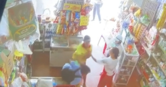 Nam sinh Huế bị đánh tại tiệm tạp hóa phải nghỉ học vì chấn động não