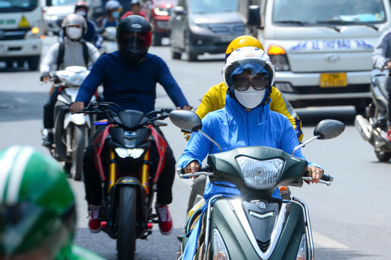 Dự báo thời tiết ngày 9/4: Cả nước nắng nóng đổ lửa, miền Trung có nơi trên 40°C