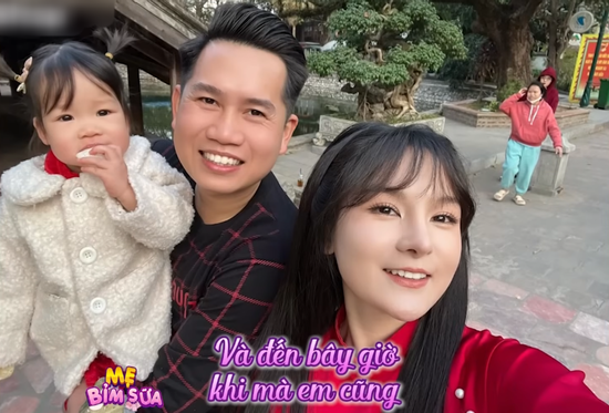 Tìm cách chữa lành trầm cảm sau sinh, mẹ bỉm thành ‘nàng tiên cá’ xinh đẹp