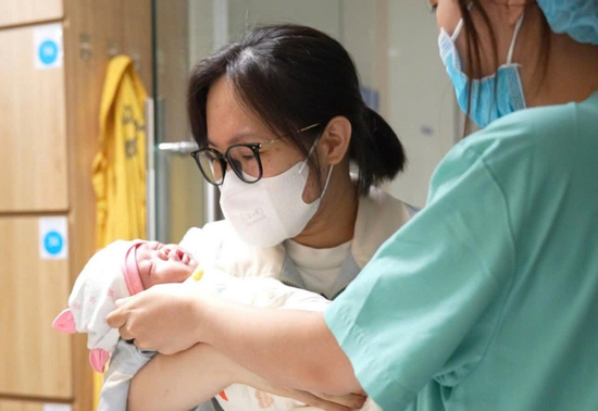 15 ngày vượt 3 cửa tử và hành trình hồi sinh của mẹ con sản phụ tam thai