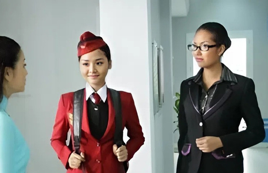 Phi Thanh Vân thức đến 1h sáng viết tâm thư gửi Miu Lê sau scandal ma túy