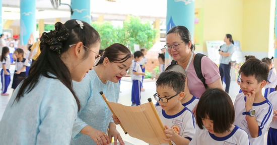 Trường tiểu học nổi tiếng ở TPHCM phát cảnh báo khẩn về giả mạo lừa đảo