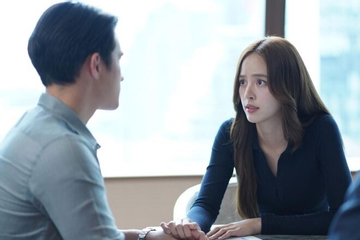 Tôi cưới bạn thân của vợ cũ, khi con trai tròn 100 ngày tuổi, một bức ảnh khiến tôi sợ đến tái mặt
