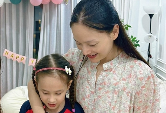 Diễn viên Lan Phương tổ chức sinh nhật 8 tuổi cho con gái Lina Linh tại Hà Nội