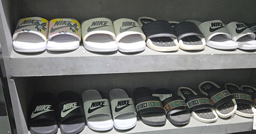 Triệt phá chuỗi cửa hàng bán giày giả nhãn hiệu Nike, Adidas ở TPHCM