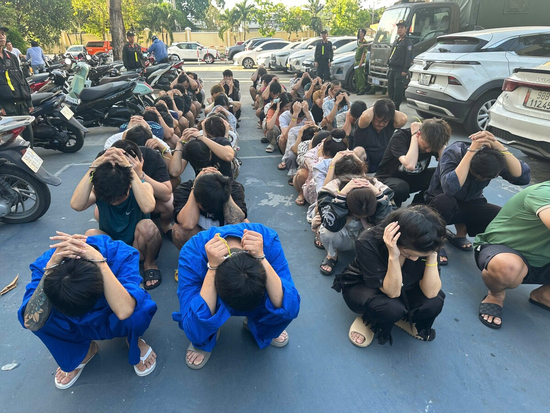 Lần theo dấu một con nghiện, công an phá đường dây ma túy liên tỉnh, xử lý 140 người