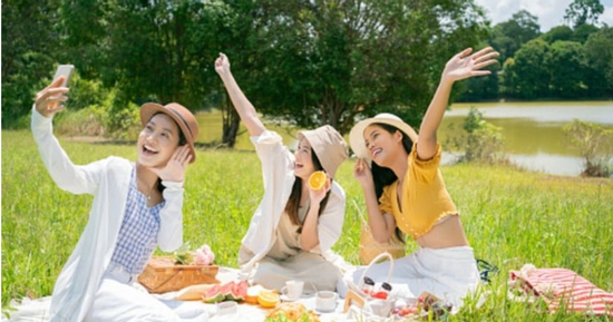 Phụ nữ khôn ngoan thường giữ khoảng cách với 3 kiểu người