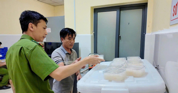 Vụ giám đốc công ty sản xuất 11.000 hũ yến giả: Công an công bố hình ảnh sản phẩm