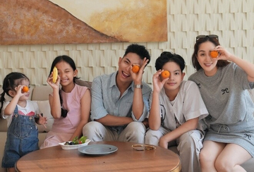 Con gái út nhà Khánh Thi và Phan Hiển gây chú ý với vẻ ngoài xinh xắn