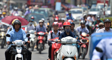 Hà Nội nóng nhất cả nước, miền Bắc và Trung Bộ bước vào 4 ngày 'chảo lửa'