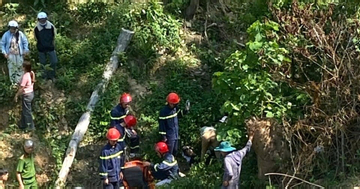 Đạp xe dã ngoại, 2 học sinh rơi xuống vực sâu ở Đắk Lắk