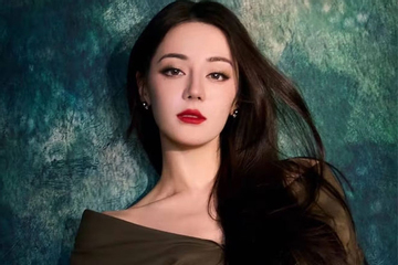 Vẻ đẹp với cấu trúc xương hoàn hảo của Địch Lệ Nhiệt Ba