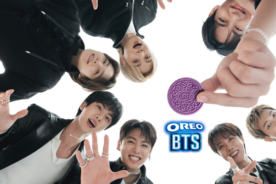 BTS sáng tạo hương vị bánh quy OREO mới kỷ niệm 13 năm hoạt động
