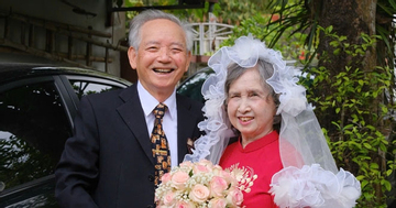 Vợ chồng ở Ninh Bình tổ chức ‘đám cưới ngọc bích’, chuyện tình 55 năm đẹp như mơ
