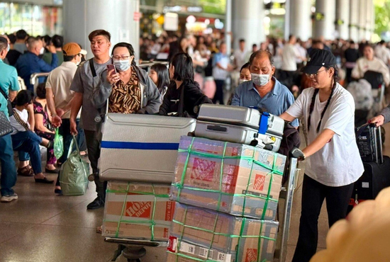 Sân bay Tân Sơn Nhất dự kiến đưa đón lượng khách kỷ lục ngày 3/5