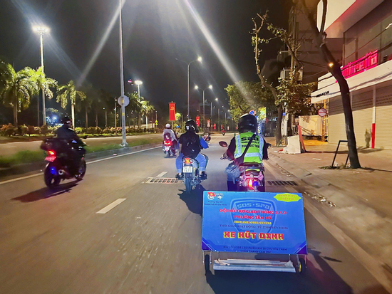 Chuyện những người 'gác đêm' thầm lặng