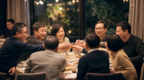 Họp lớp sau 20 năm: Khi người ta thôi khoe thành tựu