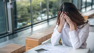 Người trẻ than mệt sau nghỉ lễ