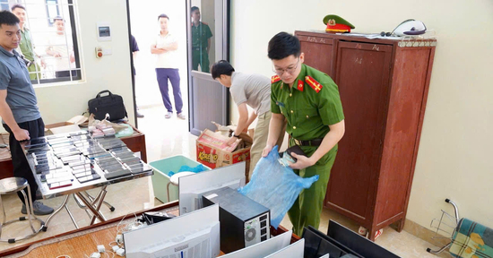 Cuộc đột kích sào huyệt lừa đảo và nhiệm vụ 'không chỉ bắt ông trùm'