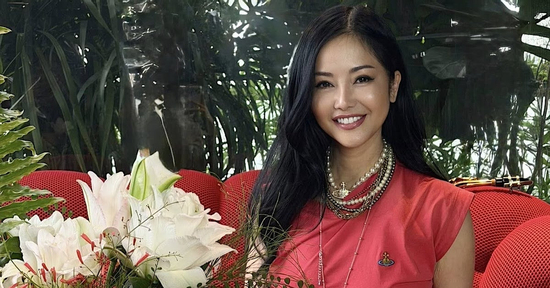 Hồng Nhung U60 vẫn trẻ đẹp, NSND Phạm Phương Thảo hát xong lại xỏ ủng làm vườn