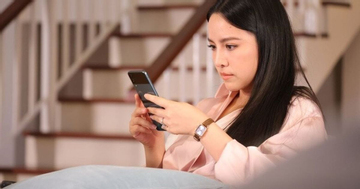 Chồng cũ vay tiền sau 1 năm ly hôn, đọc tin nhắn anh gửi nhầm, tôi mới biết mình đã sai