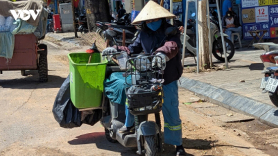 Nắng nóng cực đoan: Vì sao người trẻ khỏe mạnh vẫn bất ngờ ngã quỵ?