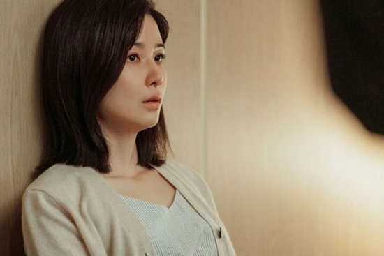 Chồng đền bù vợ bầu 1 tỷ rồi bỏ đi với bồ, nửa năm đã bò về xin ăn, biết lý do tôi cười hả hê
