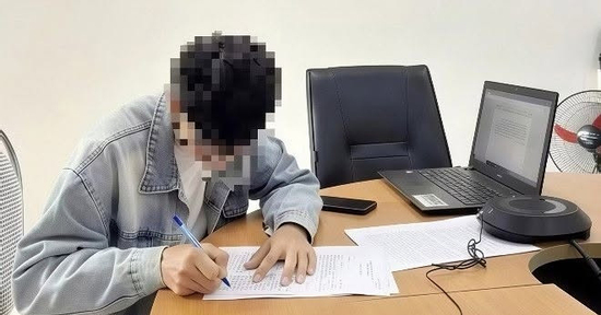 Danh tính người đăng ảnh ghép mặc áo CSGT kèm trạng thái 'đi bắt xe thôi'